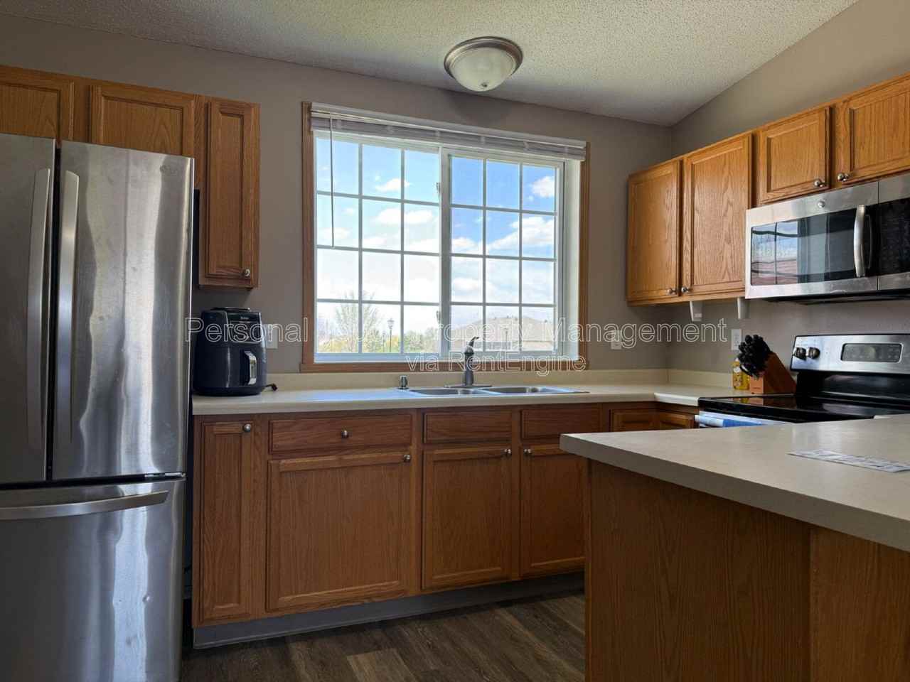 1868 13th St E - Photo 5 of 39
