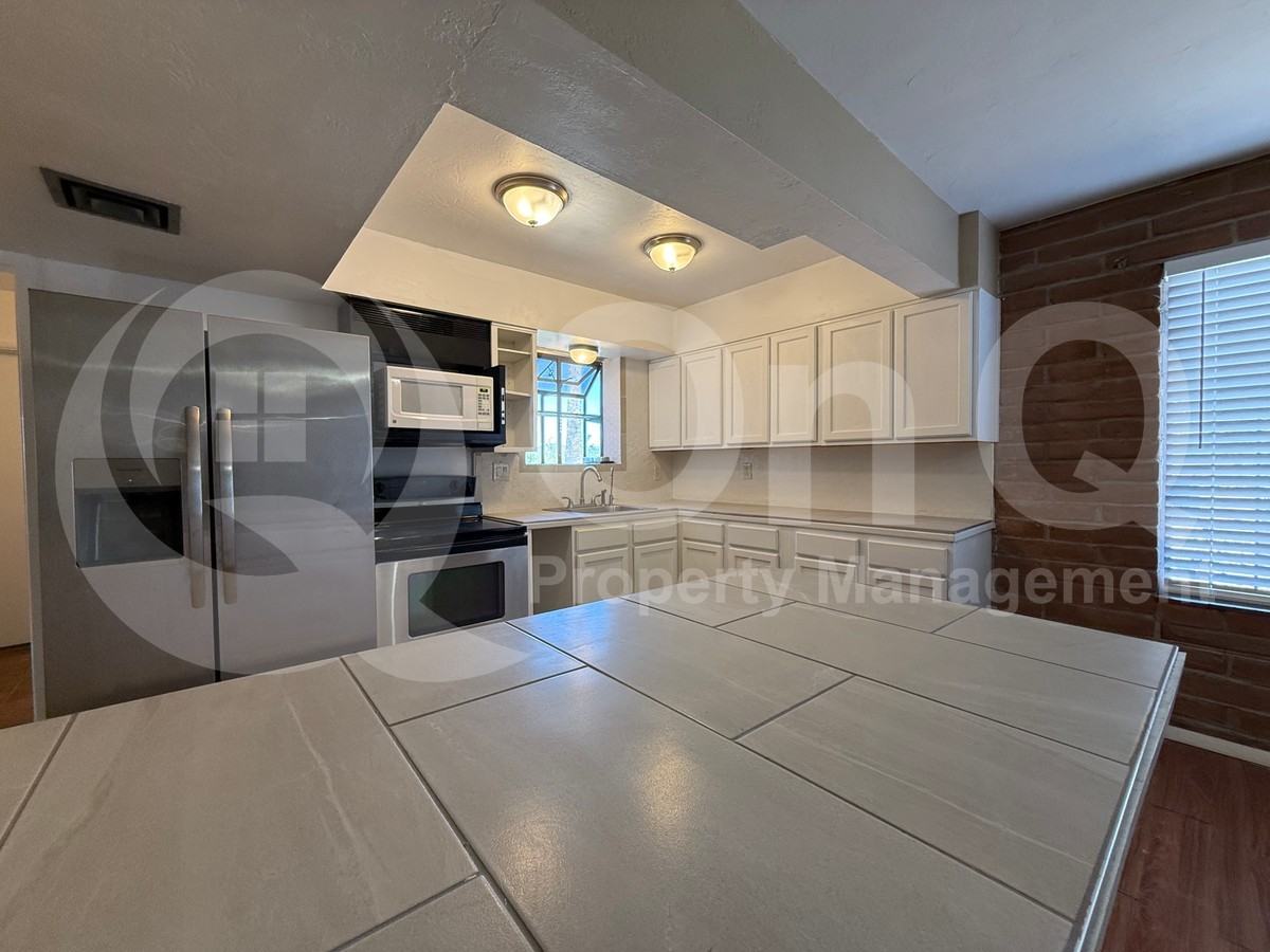 2140 W Window Rock Dr - Photo 5 of 32