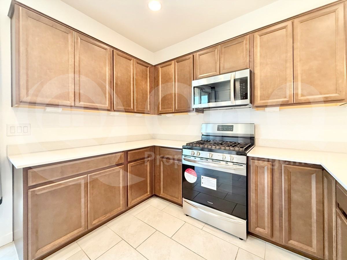 9432 W Roma Ave - Photo 6 of 37