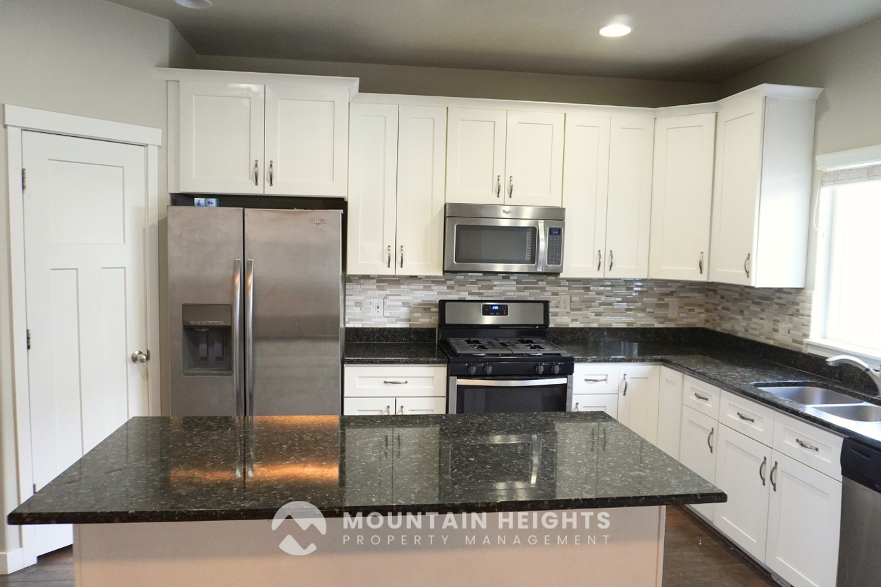 862 W Cider Ct - Photo 4 of 48