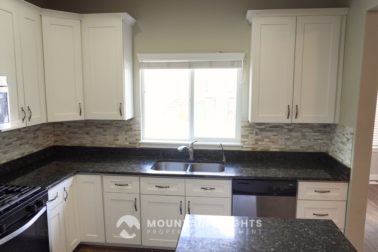 862 W Cider Ct - Photo 6 of 48