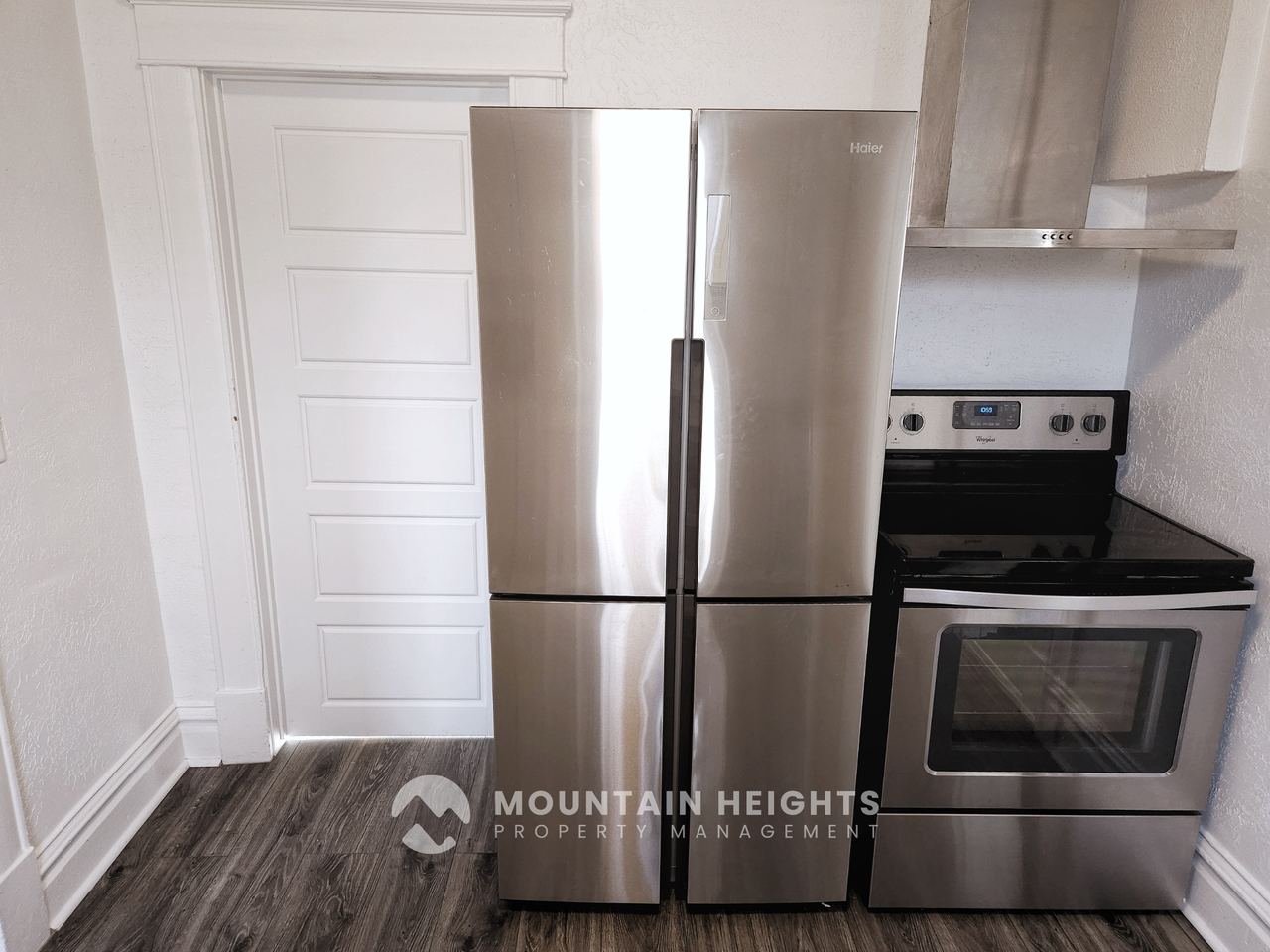 1074 E Kensington Ave - Photo 7 of 25