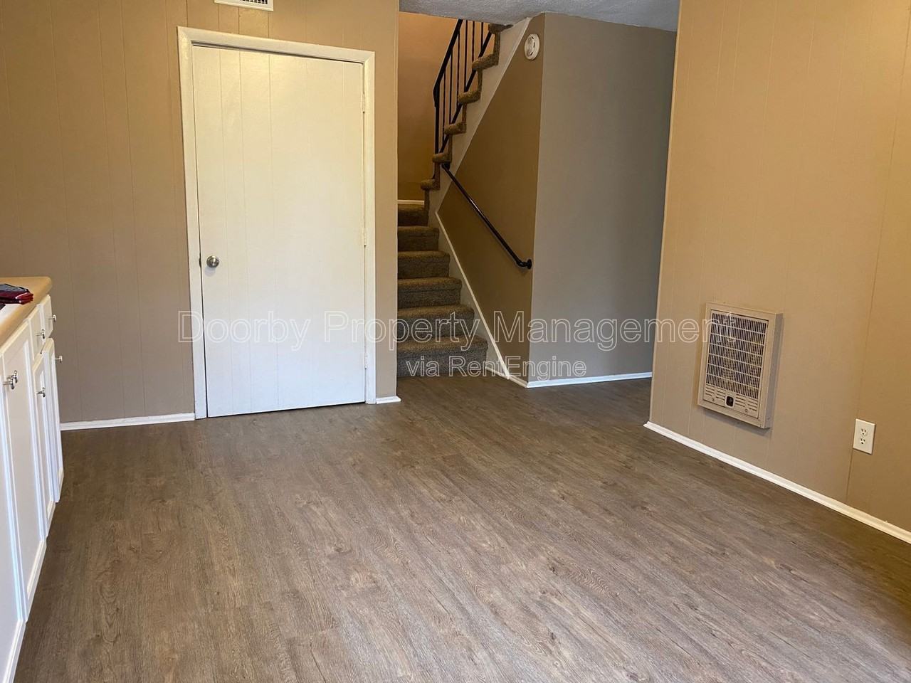 3916 Blanchard St - Photo 3 of 12