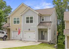 featured image of 723 Ladd Ave