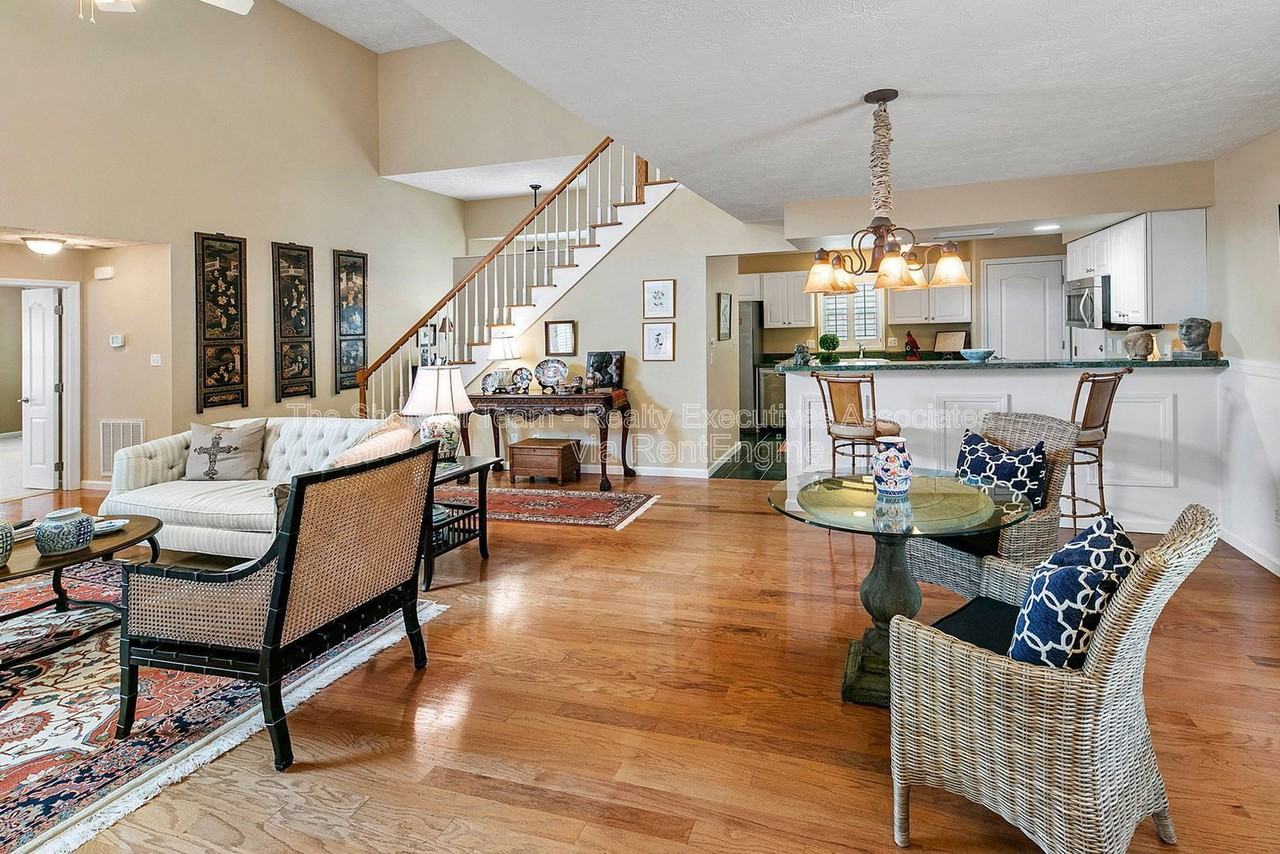 8508 Angel Oak Ct - Photo 3 of 18