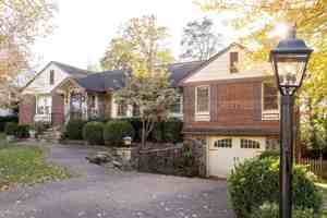 featured image of 1711 Ashton St