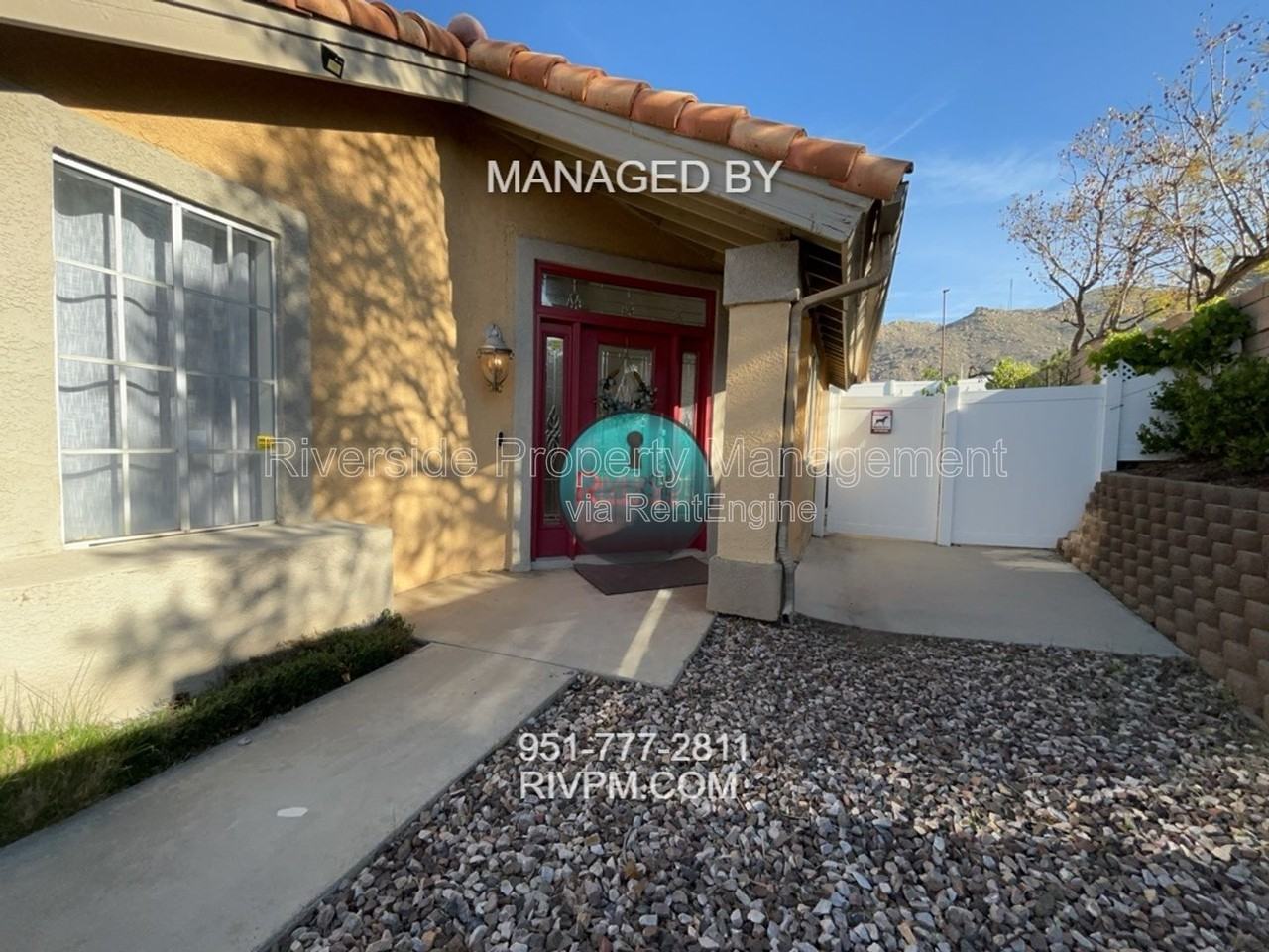 21498 Townsendia Ave - Photo 5 of 35