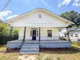featured image of 3207 Curtis St