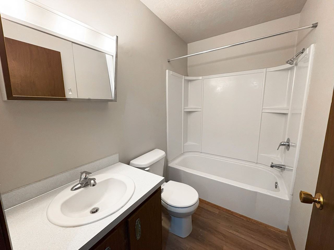 Royal Suites Apartments on Minot's North Hill - Photo 5 of 9