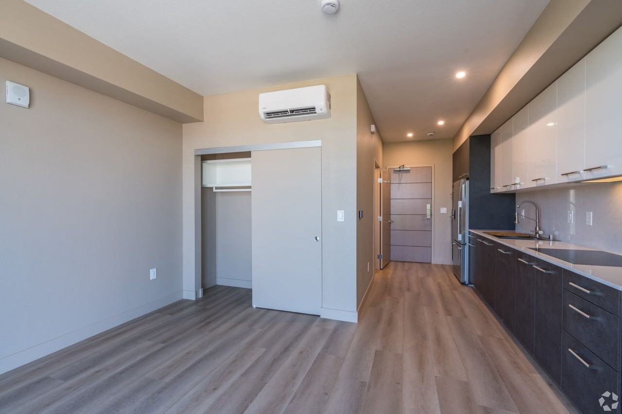 The Zivar Luxury Apartments - Photo 2 of 22