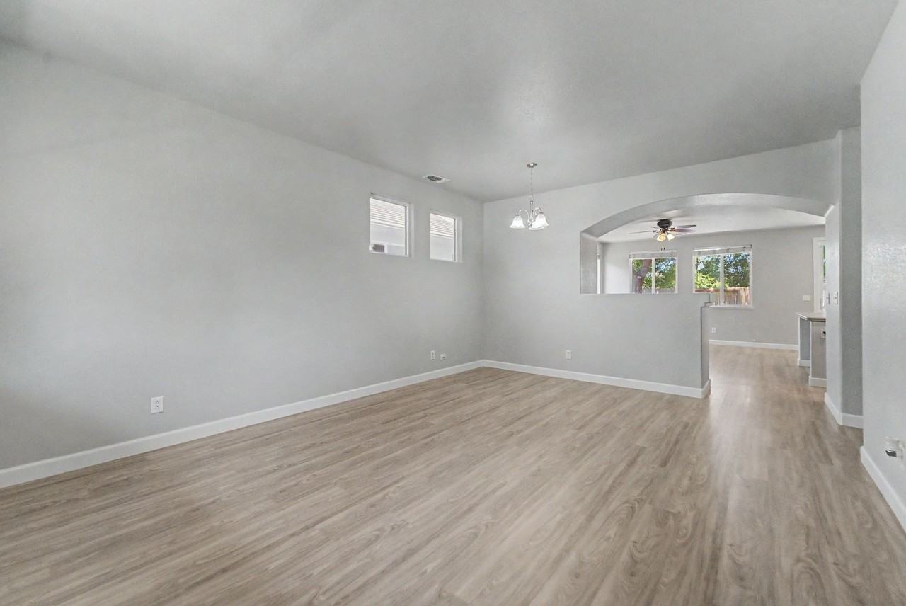 199 Mississippi Dr - Photo 5 of 24