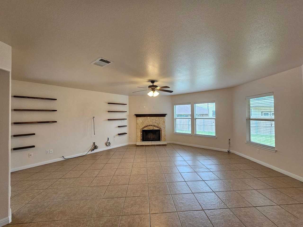 304 W Libra Dr - Photo 2 of 25