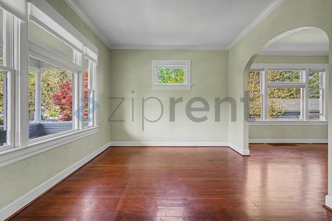7820 N Van Houten Ave - Photo 7 of 30