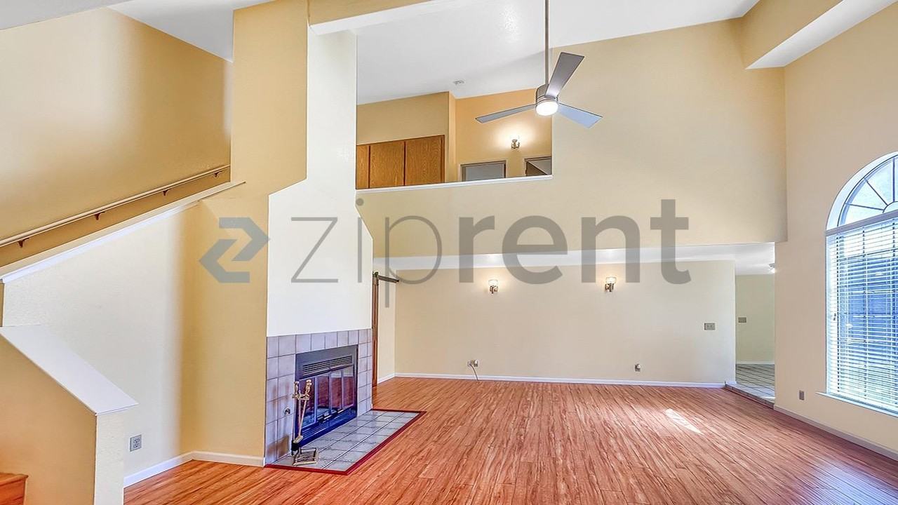 5490 N West Ave #104 - Photo 7 of 19