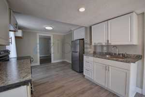 featured image of 914 23rd St W #B