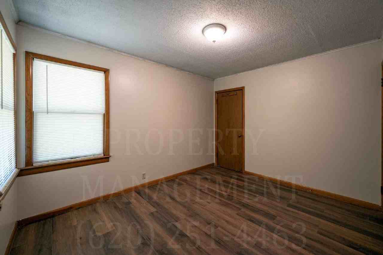 702 Cline Rd - Photo 5 of 19