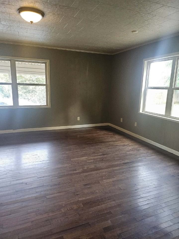 1801B W Nettleton Ave - Photo 2 of 8