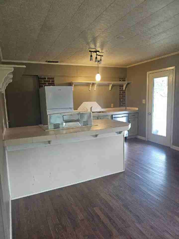 1801B W Nettleton Ave - Photo 3 of 8