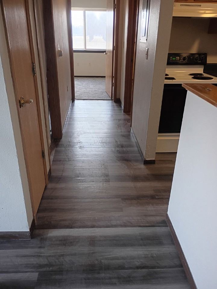 410 13th Ave Nw #14 - Photo 4 of 9