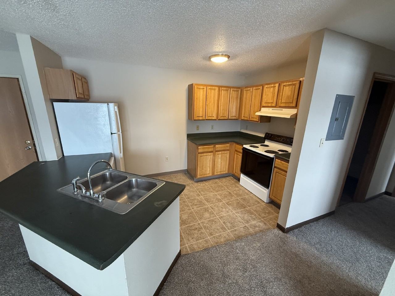 410 13th Ave Nw #23 - Photo 2 of 10