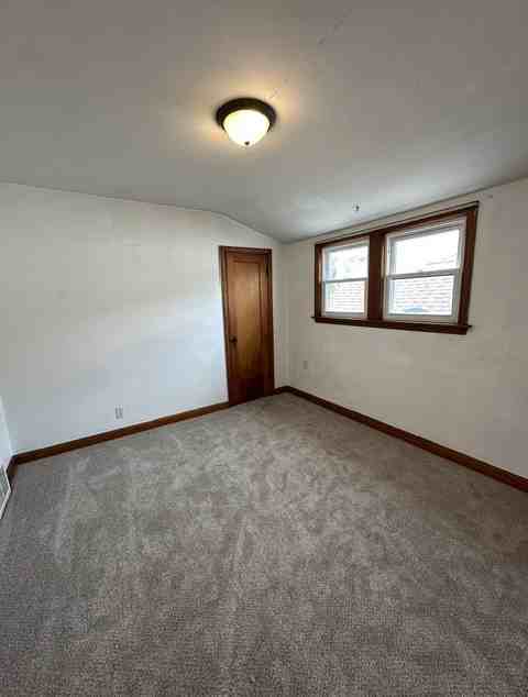 2142 S 36th St - Photo 7 of 21