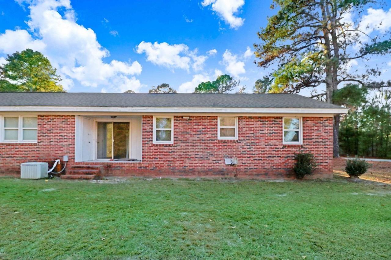 151 Scott Hills Dr - Photo 4 of 19