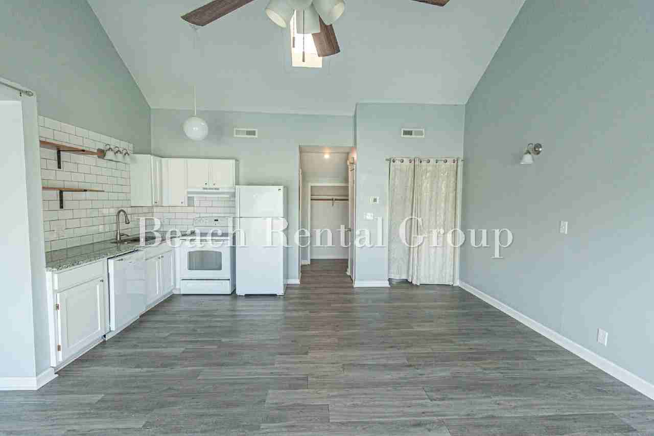3700 Golf Colony Ln #2H - Photo 3 of 13