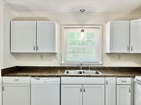 655 Reeves Ct - Photo 1 of 1