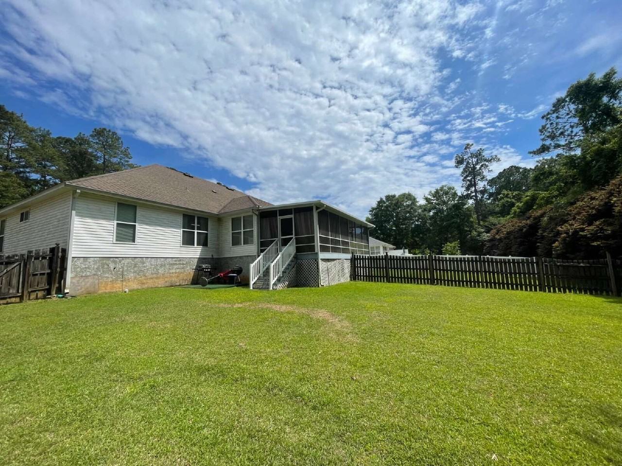 2328 Barcelona Ct - Photo 2 of 22