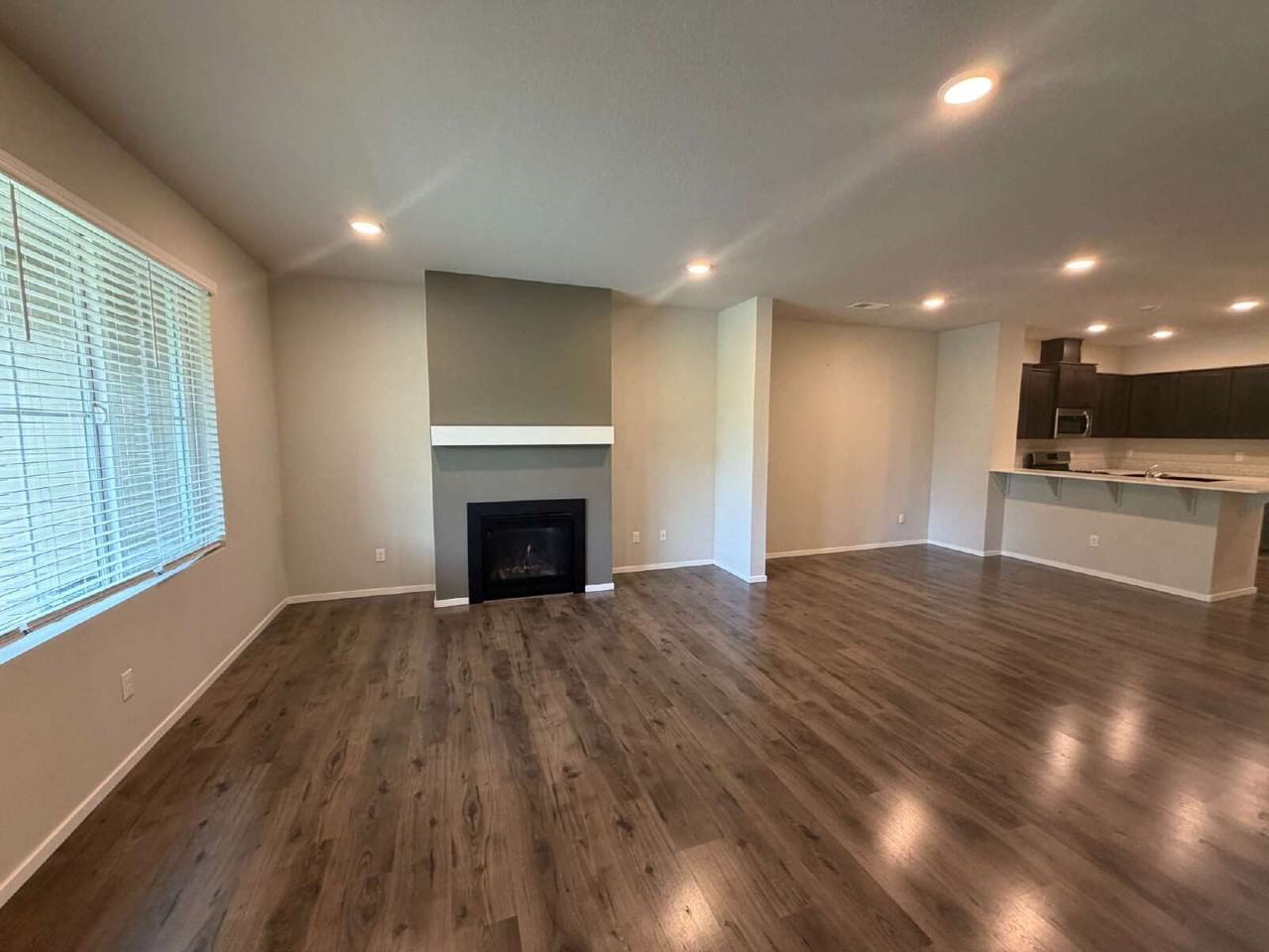16173 Nw Reliance Ln - Photo 3 of 20