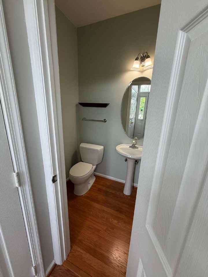 2404 Sandwich Ct - Photo 7 of 25