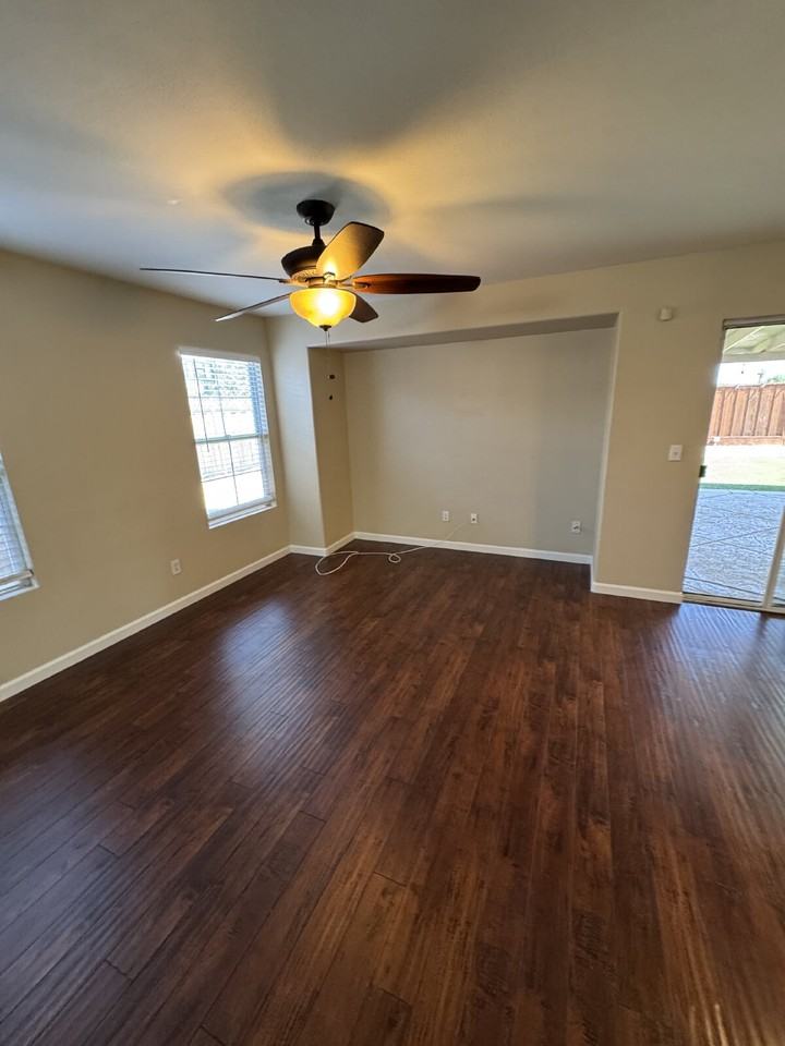 211 Brushwood Pl - Photo 5 of 24