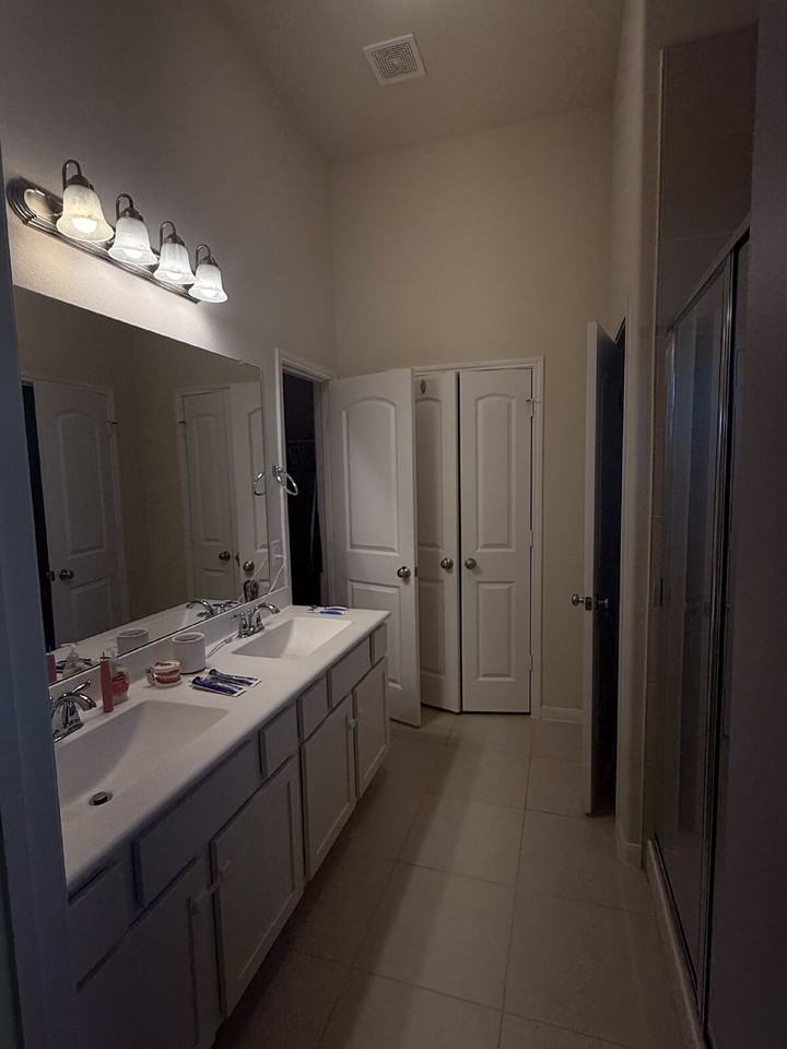 10415 Moraine Lake Dr - Photo 3 of 12