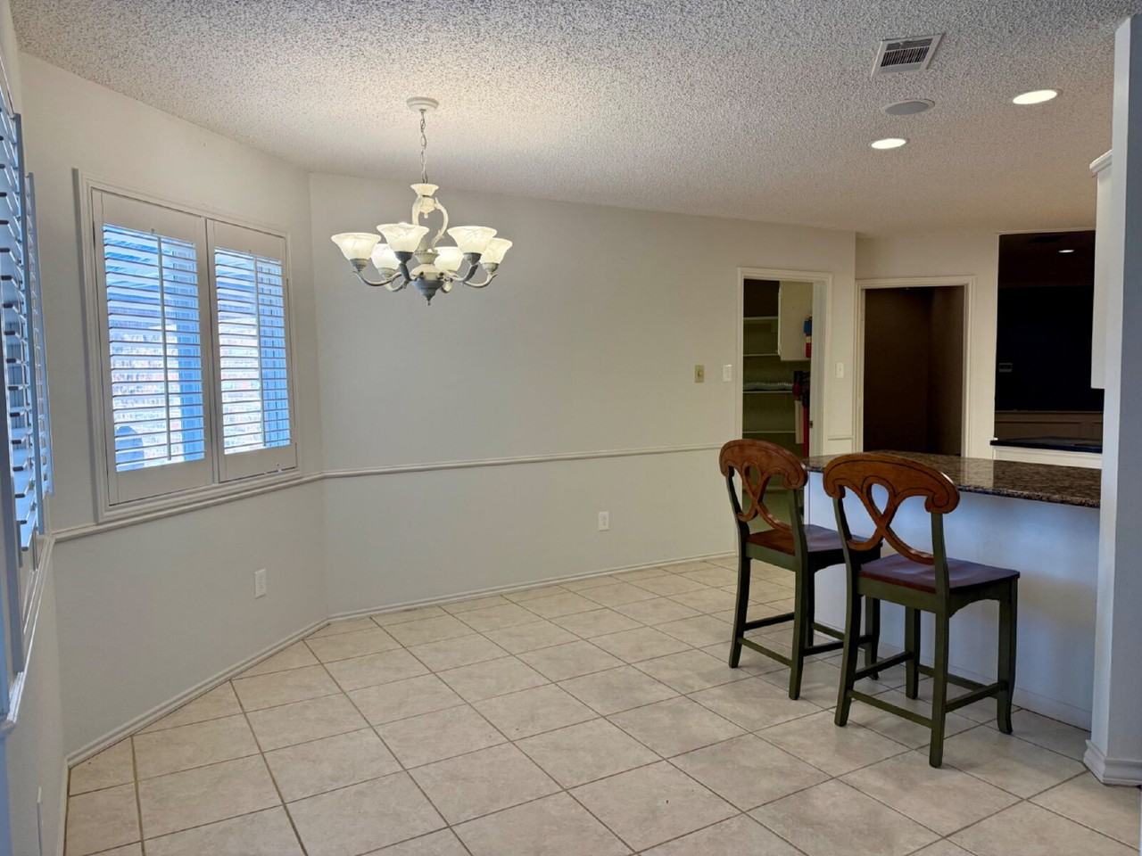 4215 95th St - Photo 5 of 30