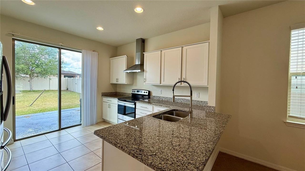 3545 Starkey Dr - Photo 3 of 26