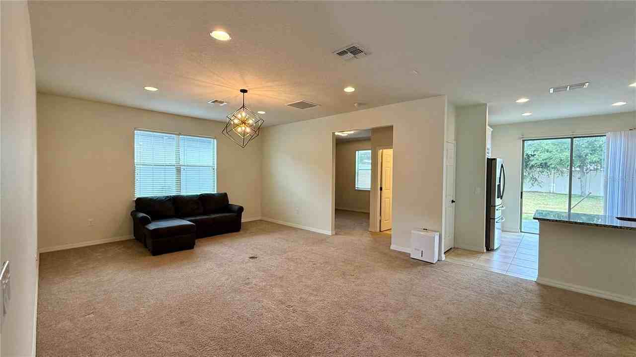 3545 Starkey Dr - Photo 7 of 26