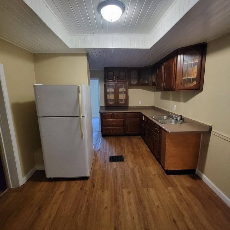 1450 Blaine Ave - Photo 6 of 8