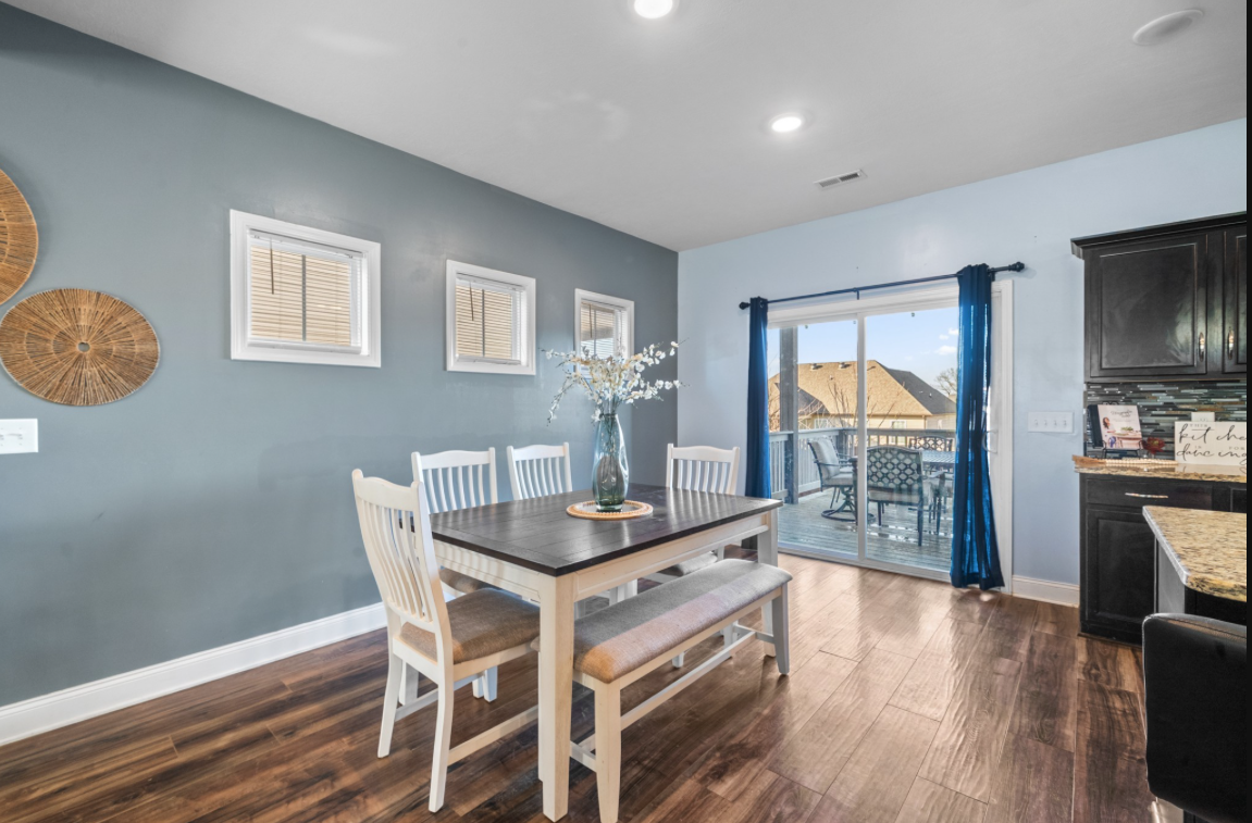 1343 Golden Eagle Way - Photo 3 of 11