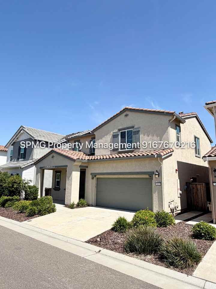 3609 Silver Pine Ln - Photo 2 of 38
