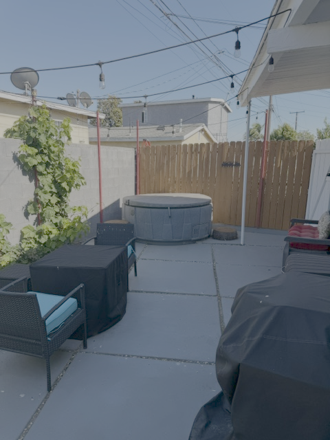 3532 Baltic Ave - Photo 4 of 16