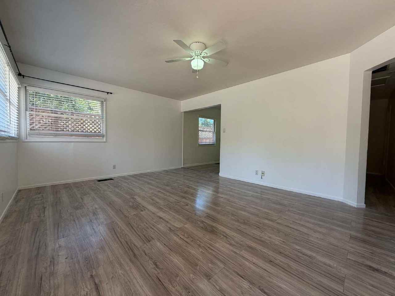 1454 Bel Air Dr - Photo 2 of 20