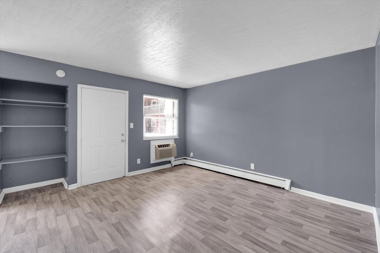 421 Poplar Level Ct #310 - Photo 6 of 18