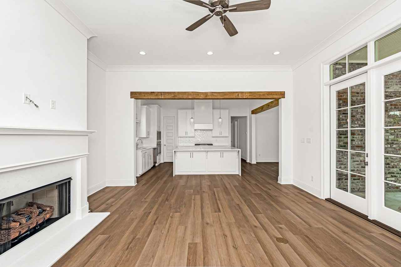 7671 Dearborne Dr - Photo 5 of 15