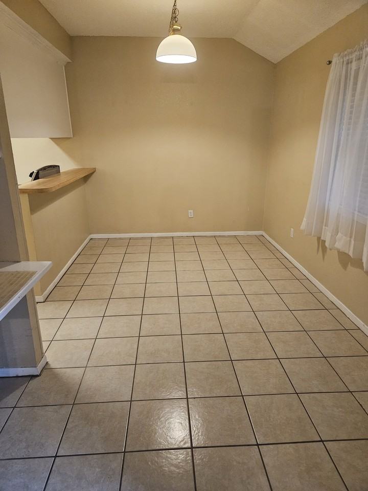 1312 Bagby Ave Unit A #NA - Photo 3 of 7