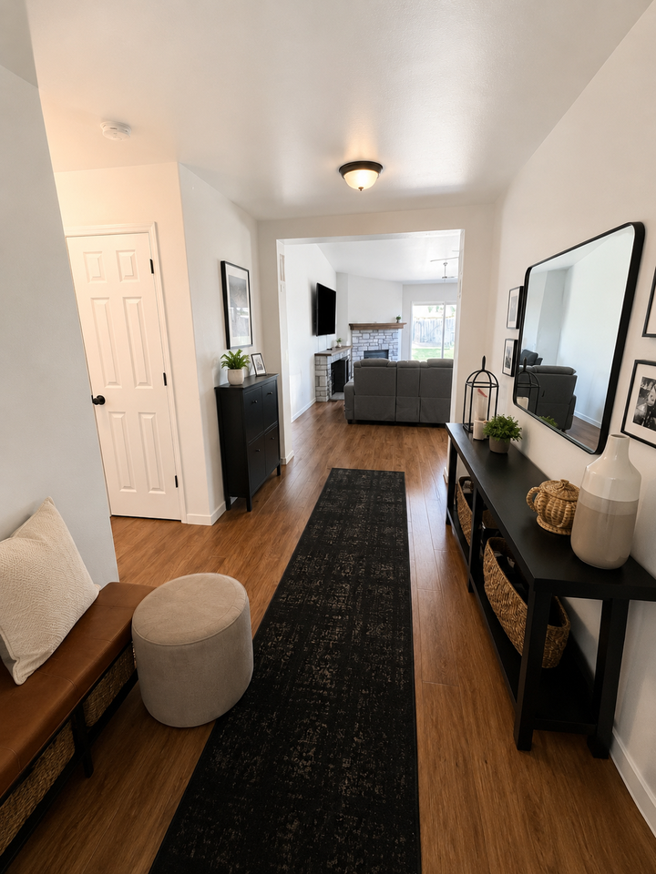 2106 N Vine Cir #NA - Photo 2 of 12
