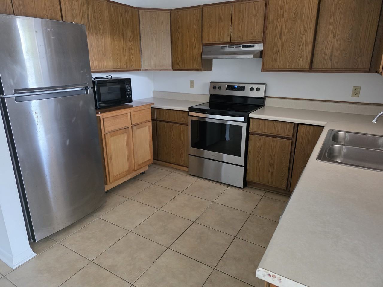 362 Del Monte Rd Apt A #A - Photo 2 of 14