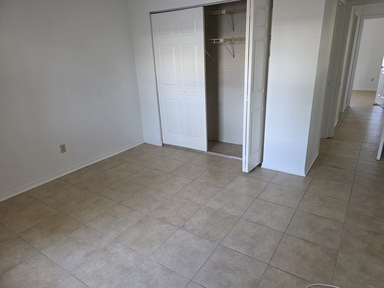 362 Del Monte Rd Apt A #A - Photo 3 of 14