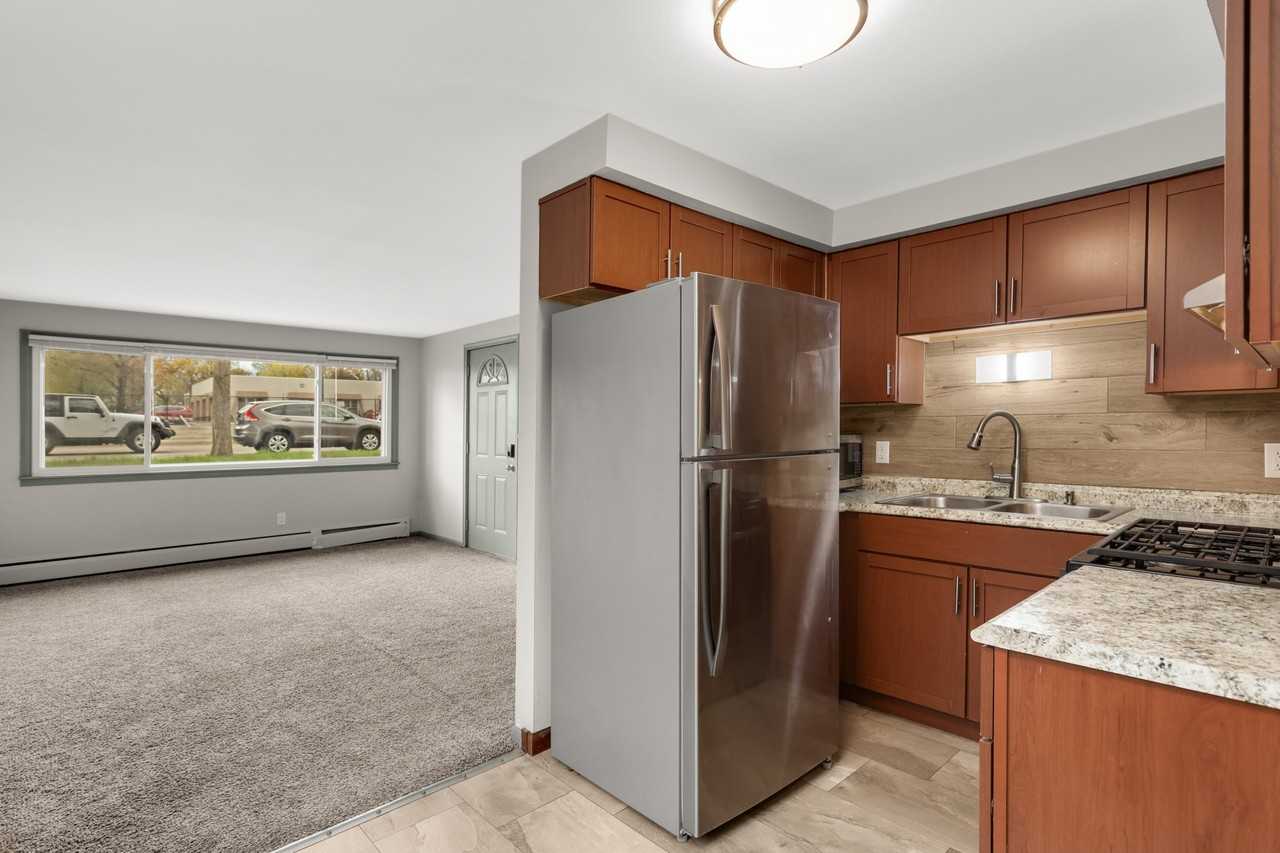 1284 Snelling Ave N #1282 - Photo 6 of 20