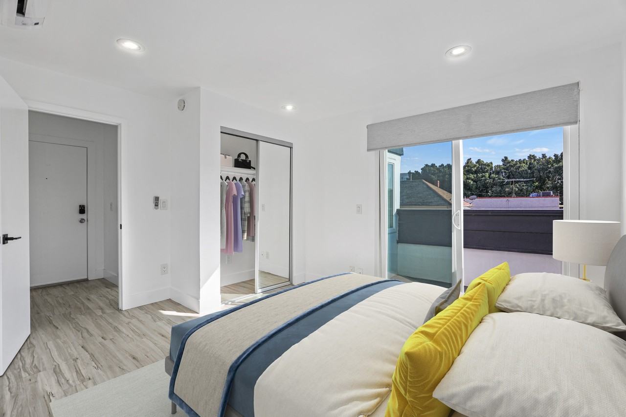 850 N Van Ness Ave #4 - Photo 7 of 18