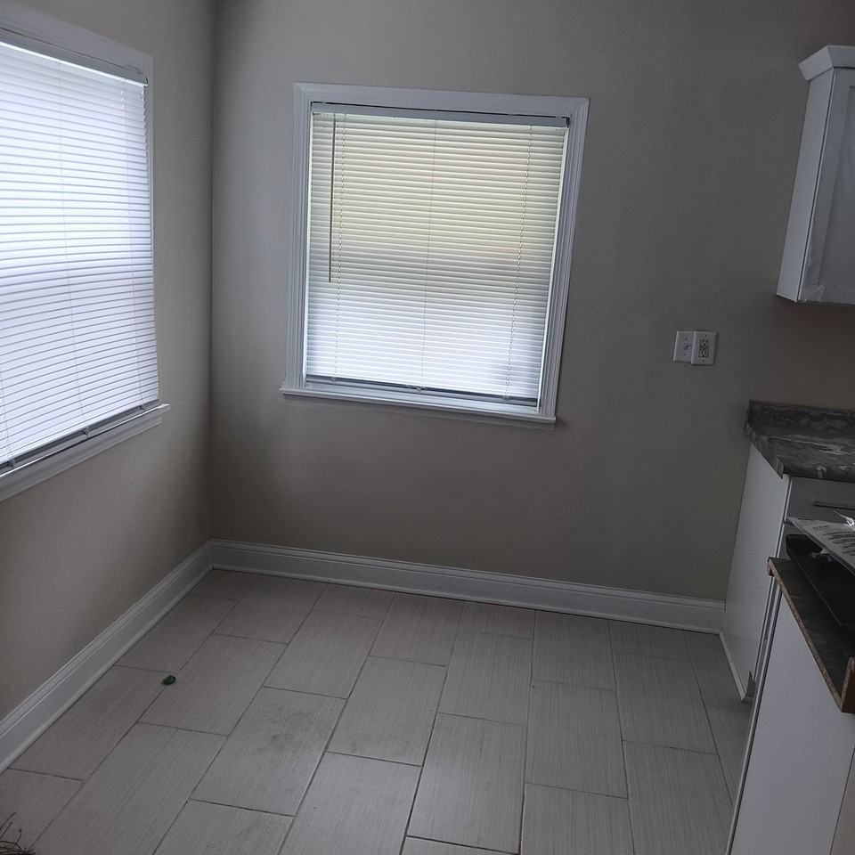 2413 Wabash Ave #NA - Photo 6 of 19